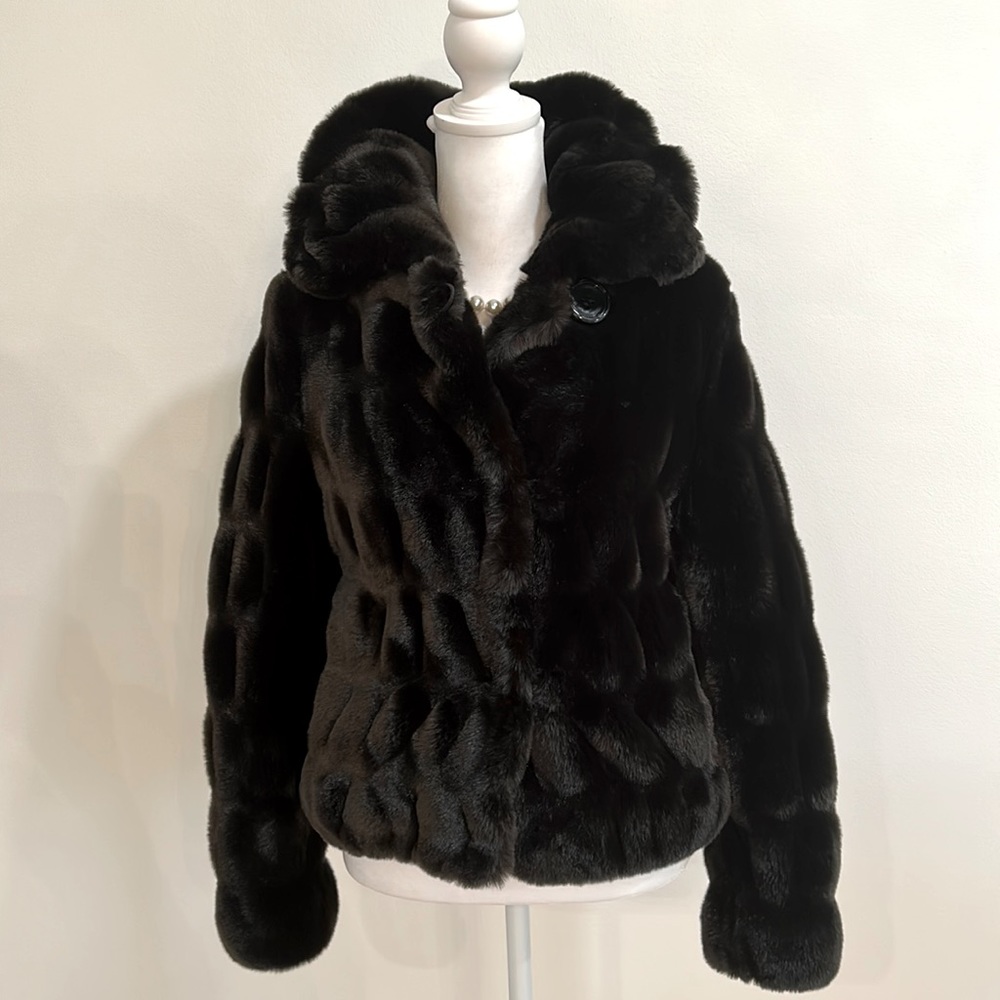 Neiman Marcus faux fur NWOT